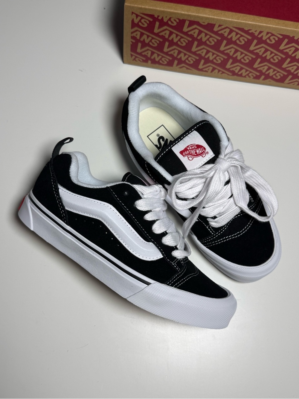 Vans Knu Skool